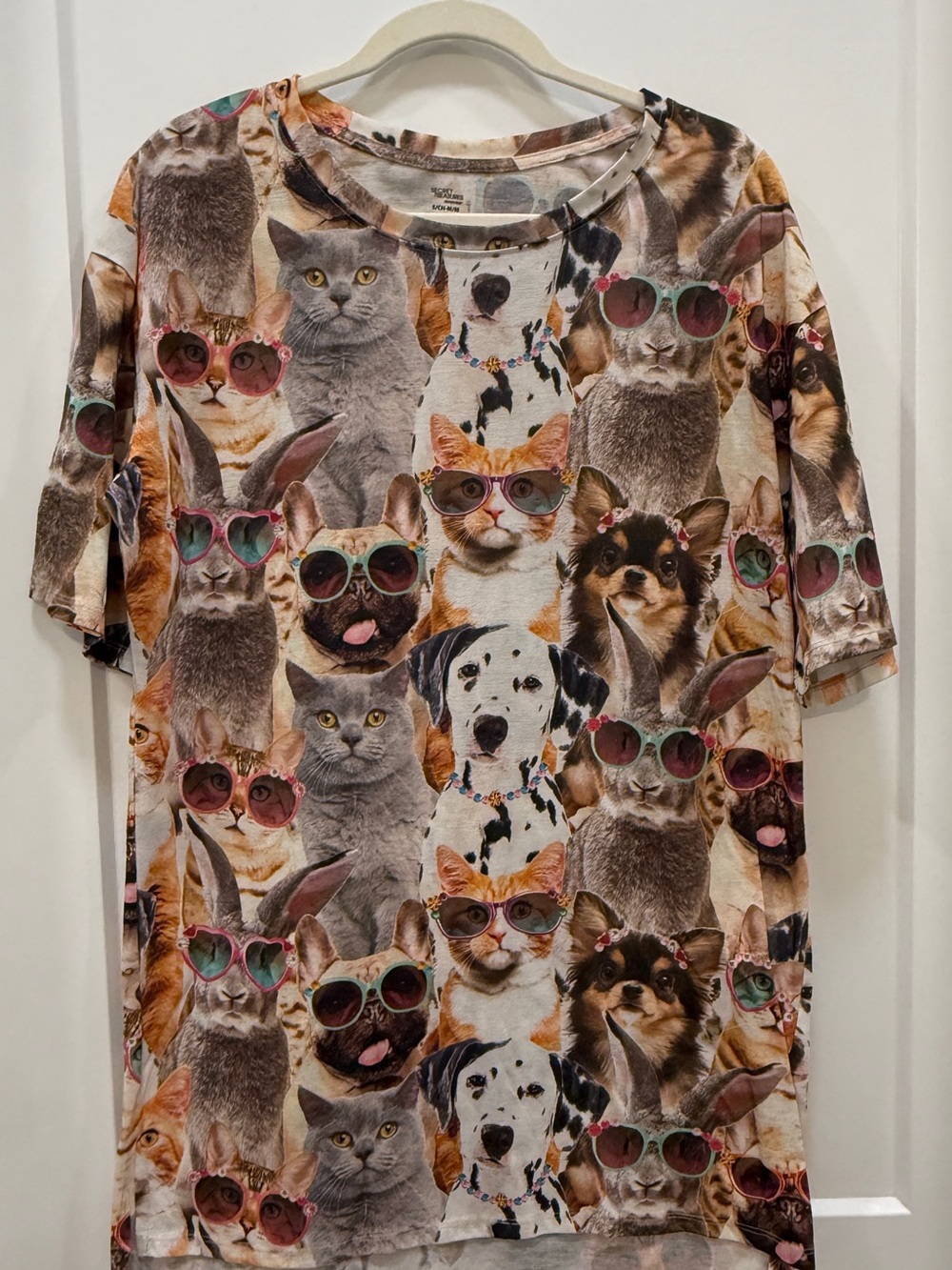 Secret Treasures Sleepwear Multicolor Pets Print Sleep Shirt